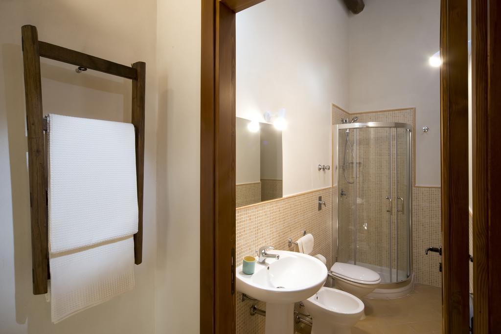 Le Case Dello Zingaro Contrada Sauci Grande Zimmer foto